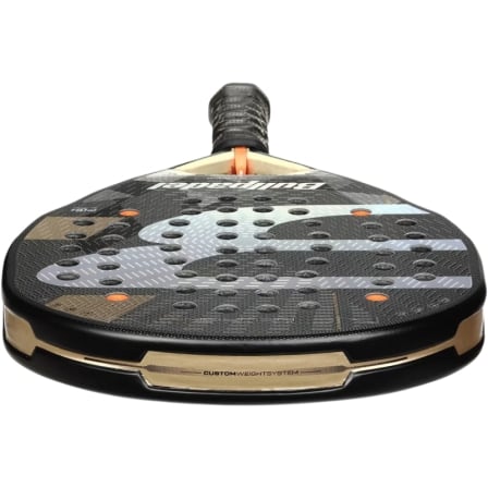 Pala de Pádel Bullpadel Neuron 02 2026 (Fede Chingotto)/ Negra y Dorada - Imagen 4
